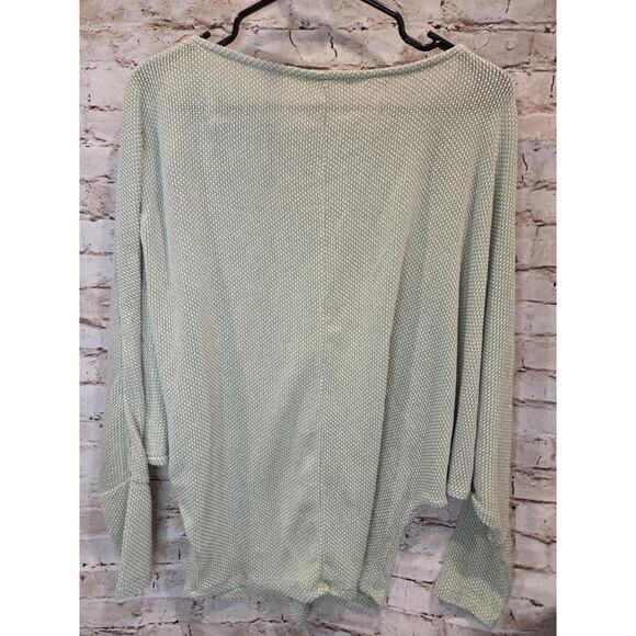 Olive & Lef Green Sweater Bat Sleeves Size Small Long Sleeve - Picture 4 of 4